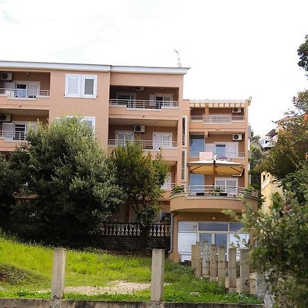 אוטייהא Apartments Misko מראה חיצוני תמונה