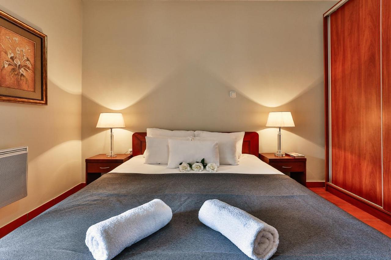 אוטייהא Apartments Misko מראה חיצוני תמונה