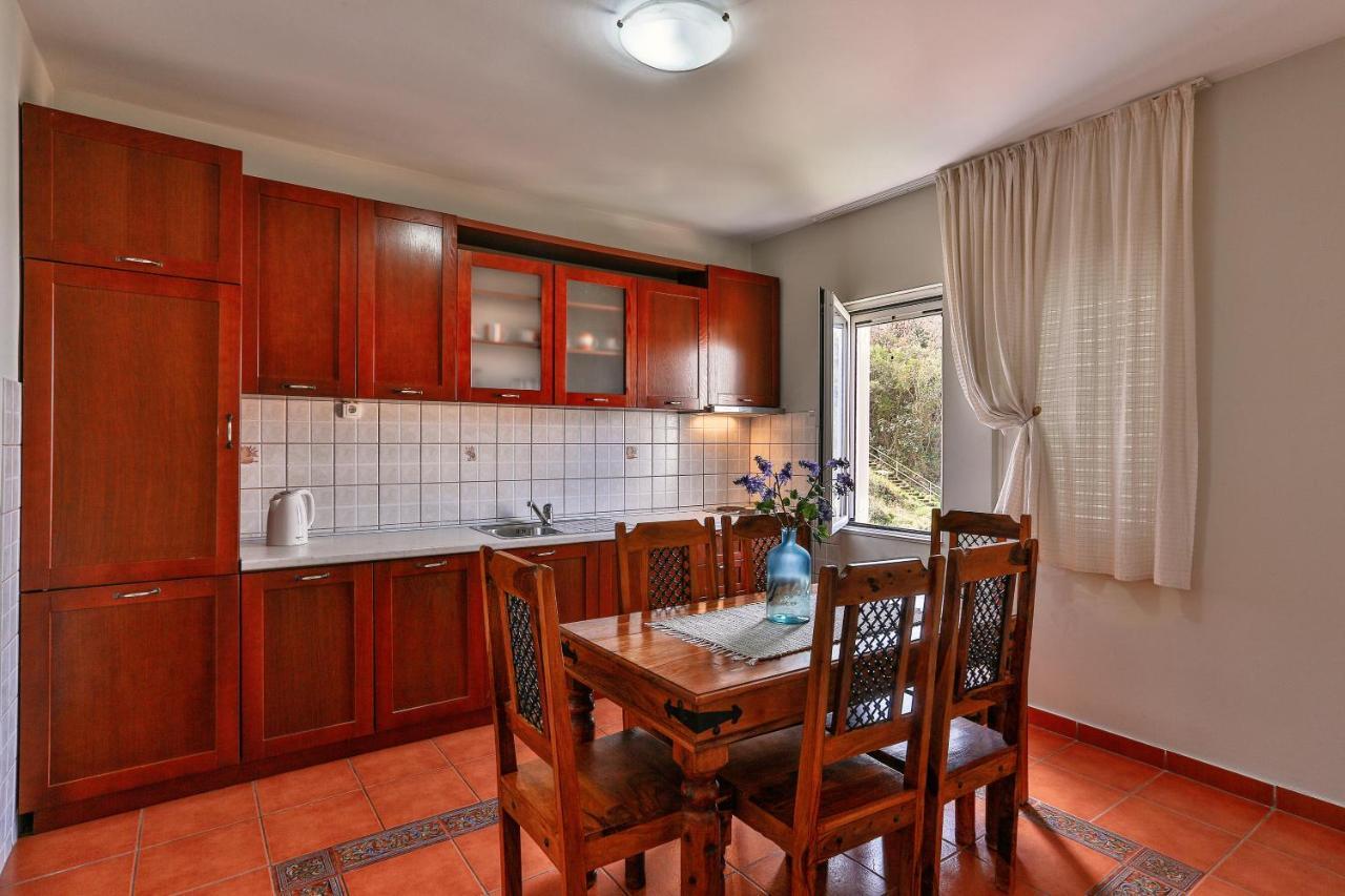 אוטייהא Apartments Misko מראה חיצוני תמונה