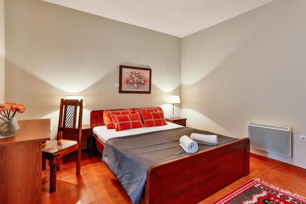 אוטייהא Apartments Misko מראה חיצוני תמונה